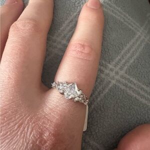 Charmed aroma ring nwt size 8 silver